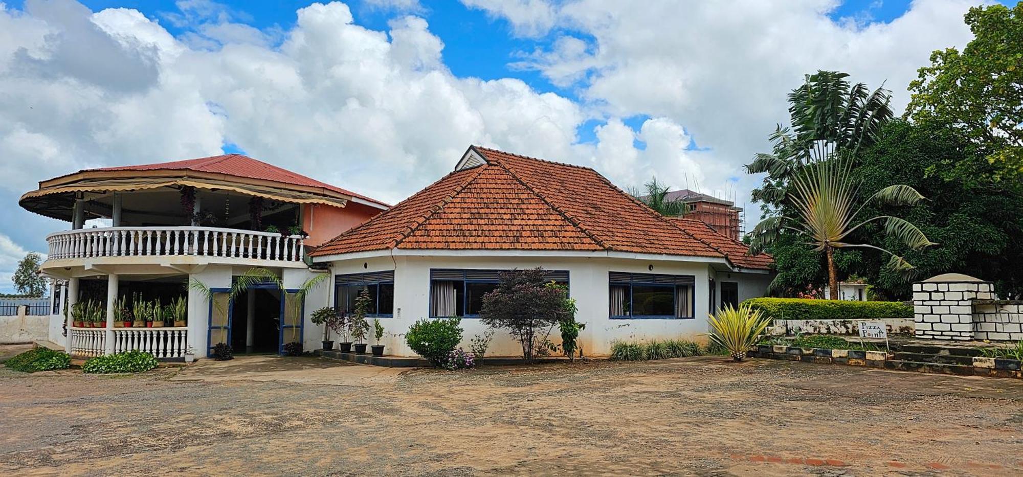 Northern Pearl Gulu Екстер'єр фото