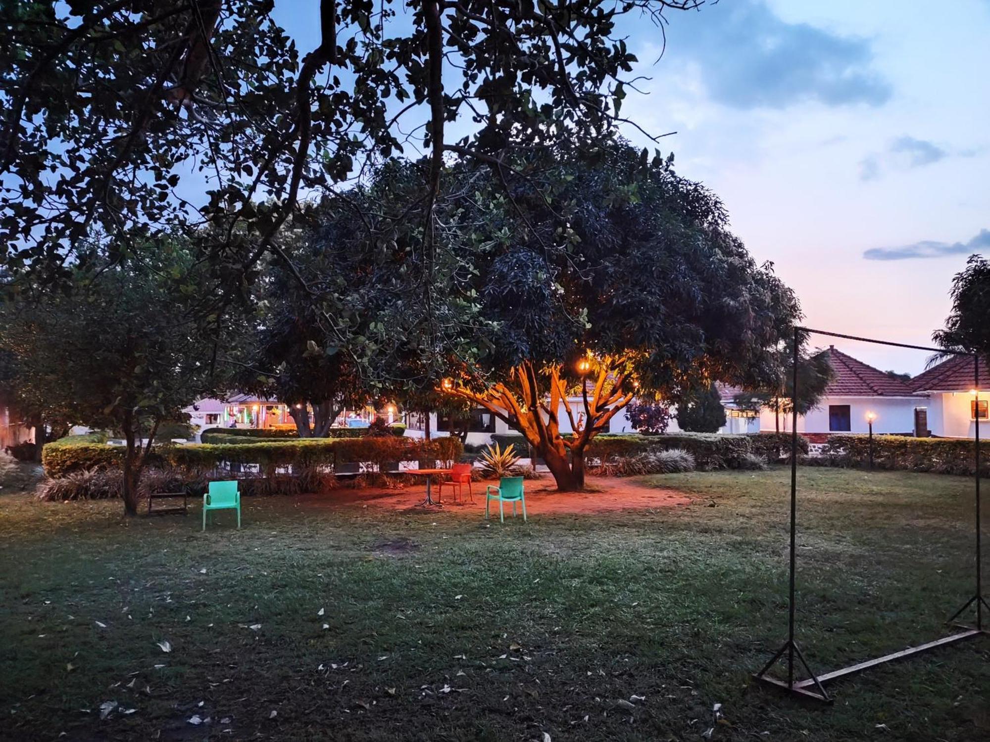 Northern Pearl Gulu Екстер'єр фото